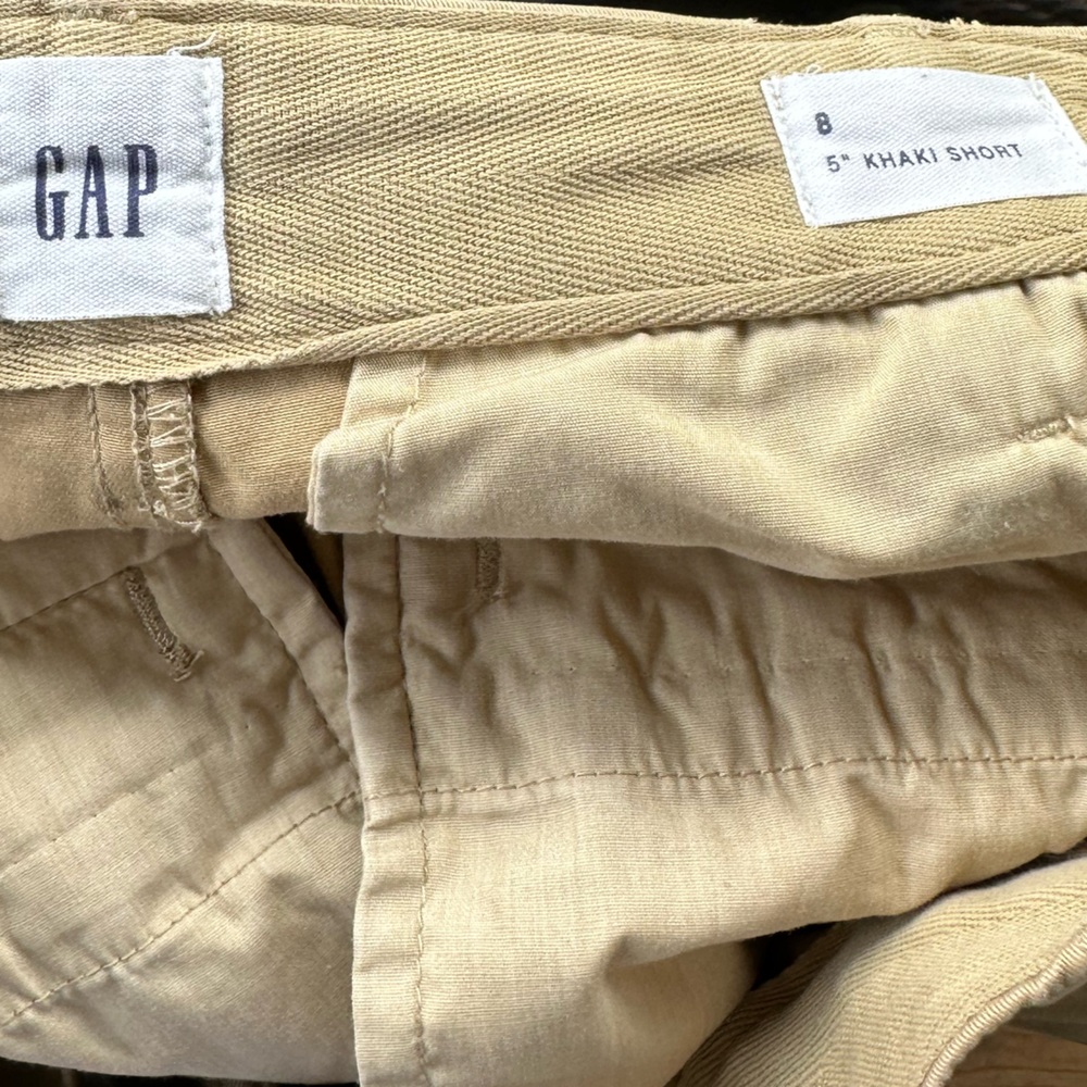 Gap 5 in Inseam Shorts Size 8 - Picture 3 of 3
